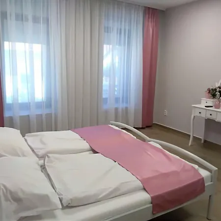 Maison d'hôtes Alma Vendégház *