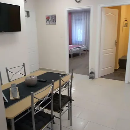 Πανσιόν Alma Vendeghaz Veszprém